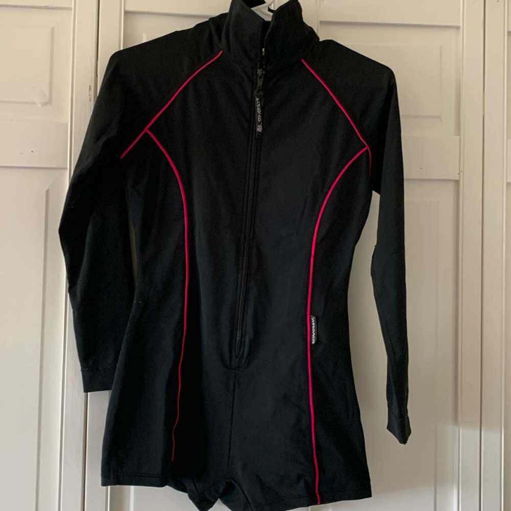 Vintage Stingray One Piece Zip Up Top - size 10